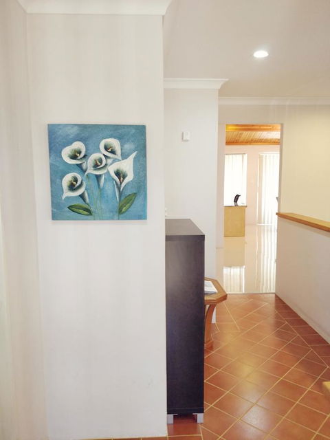 Cosy Easy Access Home Near Perth CBD And Fremantle - Accommodation Redcliffe 0
