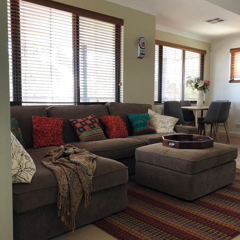 Mullaloo Beachfront Retreat - Accommodation Redcliffe 2