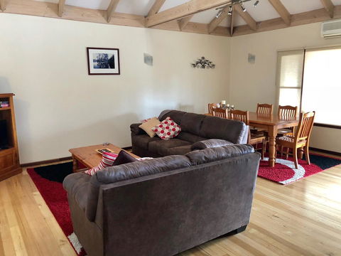 Denmark Reflections - Accommodation Redcliffe 11