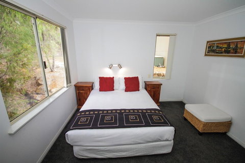 Fern Creek - Accommodation Redcliffe 9