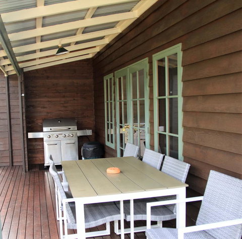 Riverglen Chalets - Accommodation Redcliffe 18