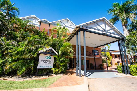 Moonlight Bay Suites - Accommodation Redcliffe 1