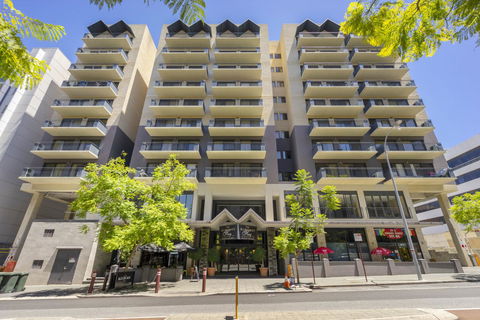 Oversized Eastend Sleeps 6 Free PARKING+POOL WIFI - Accommodation Redcliffe 21
