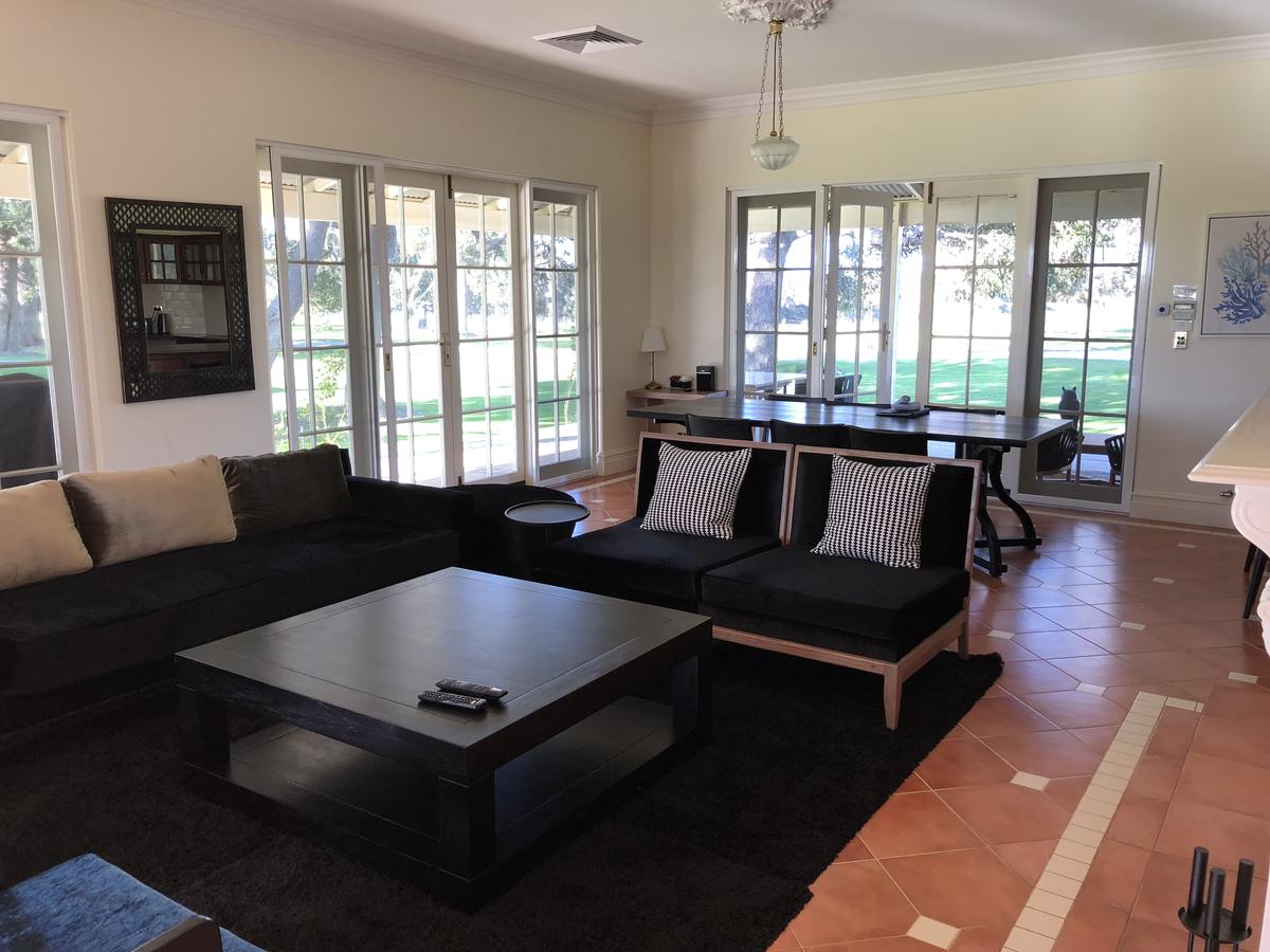 Wilyabrup WA Accommodation Redcliffe
