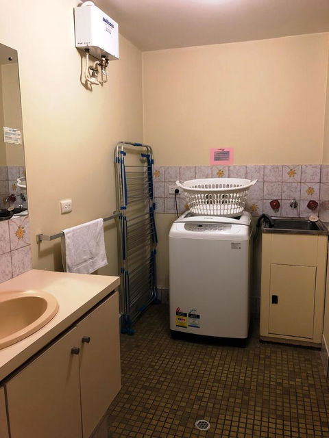 West Beach Lagoon 208 â€“ Great Value! - Accommodation Redcliffe 13