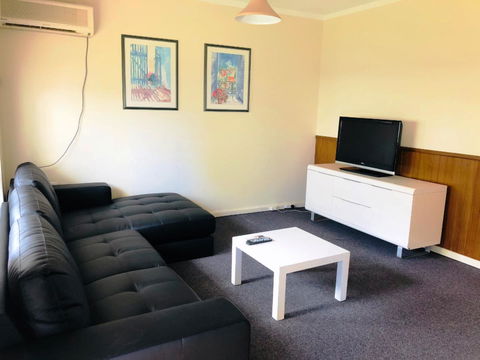 West Beach Lagoon 208 â€“ Great Value! - Accommodation Redcliffe 9
