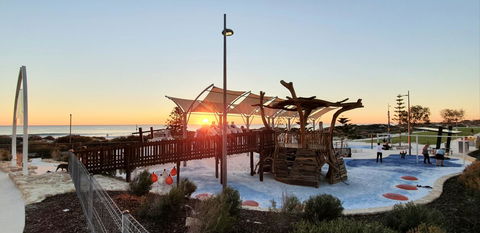 West Beach Lagoon 208 â€“ Great Value! - Accommodation Redcliffe 29