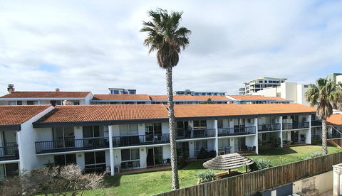 West Beach Lagoon 208 â€“ Great Value! - Accommodation Redcliffe 22