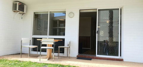 West Beach Lagoon 208 â€“ Great Value! - Accommodation Redcliffe 16