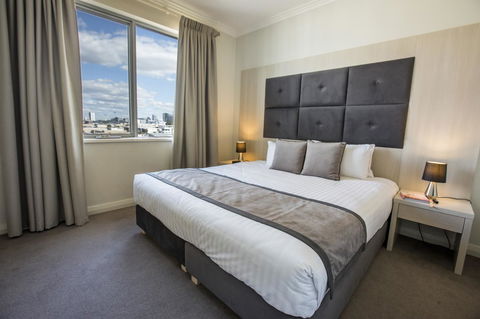 Zappeion Apartments - Accommodation Redcliffe 16