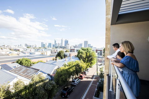 Zappeion Apartments - Accommodation Redcliffe 19