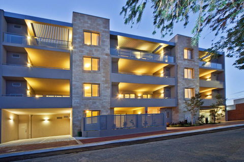 Zappeion Apartments - Accommodation Redcliffe 25