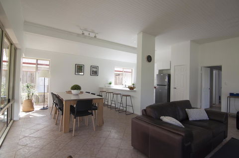Stableford Cottage Holiday Home Dunsborough - Accommodation Redcliffe 4