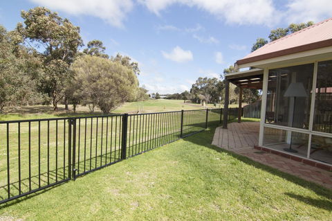 Stableford Cottage Holiday Home Dunsborough - Accommodation Redcliffe 7