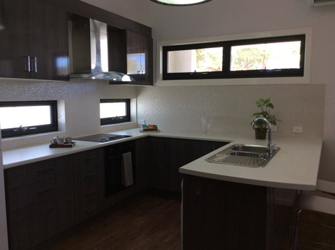 Como Retreat - Two Bedroom Villa - Accommodation Redcliffe 18