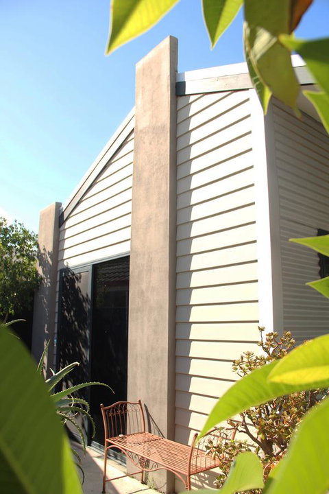 Como Retreat - Two Bedroom Villa - Accommodation Redcliffe 2