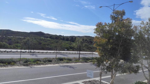 Alkimos Beach Cottage - Accommodation Redcliffe 2