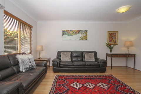 Leederville Townhouse - Accommodation Redcliffe 9
