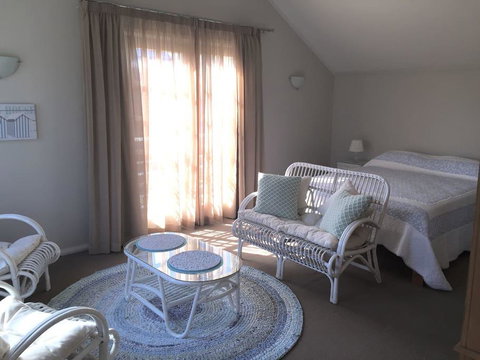Fremantle Local Beach Studio - Accommodation Redcliffe 25
