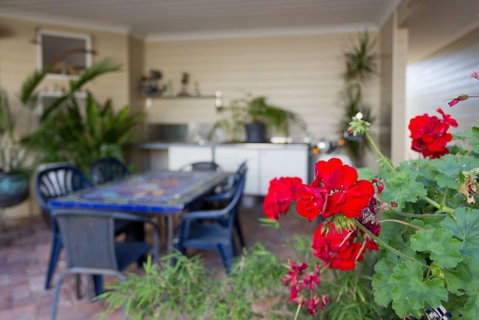 Fremantle Local Beach Studio - Accommodation Redcliffe 4