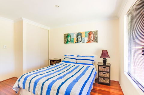 Seatrees Accommodation - Accommodation Redcliffe 12