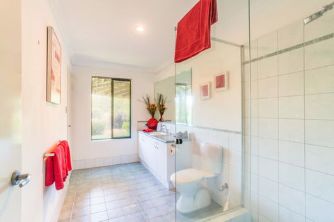 Seatrees Accommodation - Accommodation Redcliffe 10