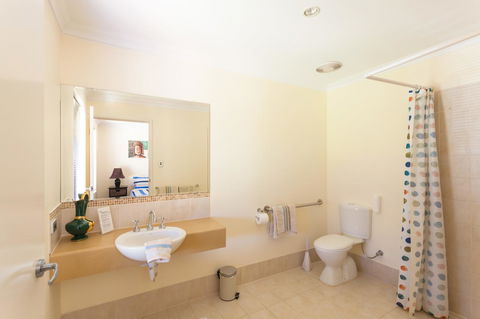 Seatrees Accommodation - Accommodation Redcliffe 13