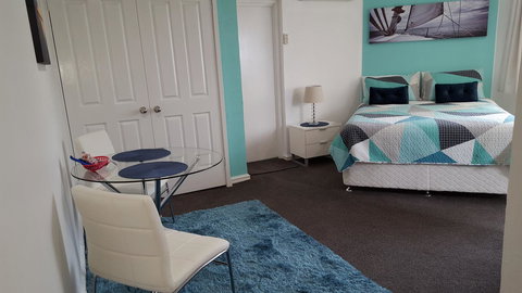 Palm Beach Bed & Breakfast - Accommodation Redcliffe 25