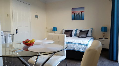 Palm Beach Bed & Breakfast - Accommodation Redcliffe 10