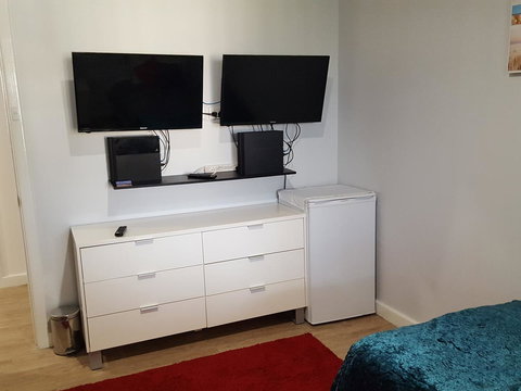 Palm Beach Bed & Breakfast - Accommodation Redcliffe 1