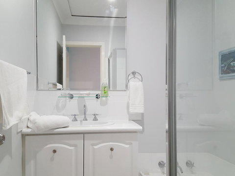 Palm Beach Bed & Breakfast - Accommodation Redcliffe 6