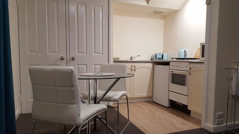 Palm Beach Bed & Breakfast - Accommodation Redcliffe 7