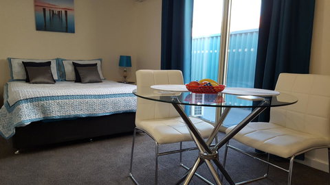 Palm Beach Bed & Breakfast - Accommodation Redcliffe 39