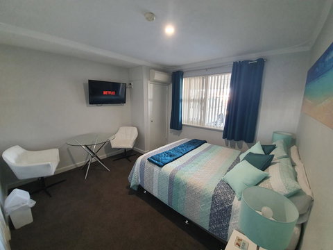 Palm Beach Bed & Breakfast - Accommodation Redcliffe 27