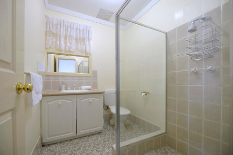 Palm Beach Bed & Breakfast - Accommodation Redcliffe 32