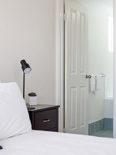Cooper Street - Accommodation Redcliffe 10