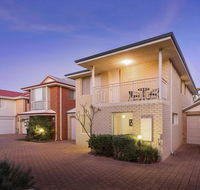 Cooper Street - Accommodation Redcliffe