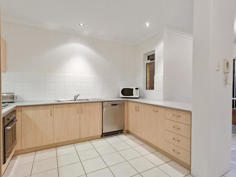 Cooper Street - Accommodation Redcliffe 24