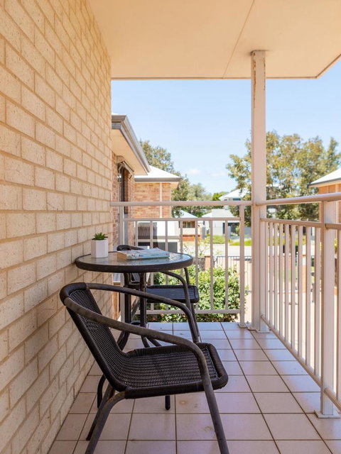 Cooper Street - Accommodation Redcliffe 13