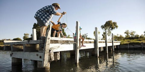 Mandurah Beach Front Apartment - Accommodation Redcliffe 10