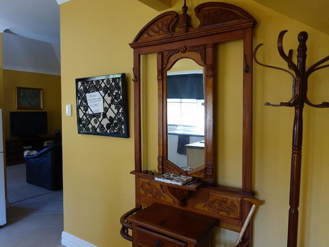 The Blacksmiths Cottage - Accommodation Redcliffe 30