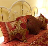 The Blacksmiths Cottage - Accommodation Redcliffe
