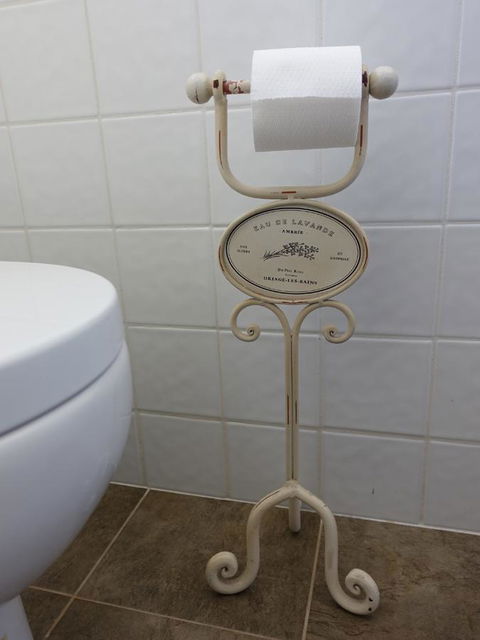 The Blacksmiths Cottage - Accommodation Redcliffe 28