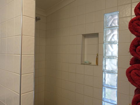 The Blacksmiths Cottage - Accommodation Redcliffe 9