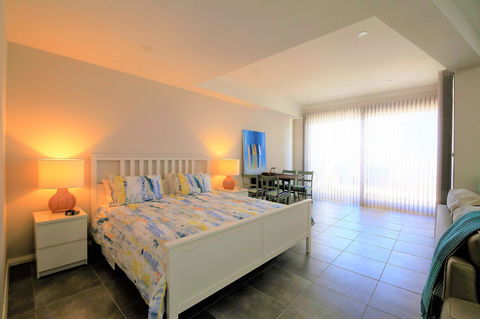 Studio Style Mindarie Marina - Accommodation Redcliffe 2