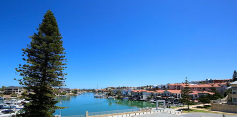 Studio Style Mindarie Marina - Accommodation Redcliffe 0