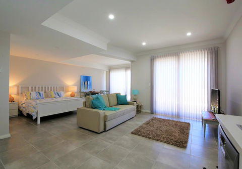 Studio Style Mindarie Marina - Accommodation Redcliffe 4