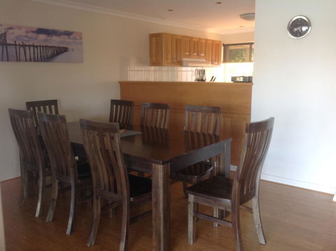 Waterside Canal Dreams - Accommodation Redcliffe 12