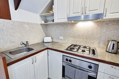 Fremantle Townhouse Unit 6 - Accommodation Redcliffe 4