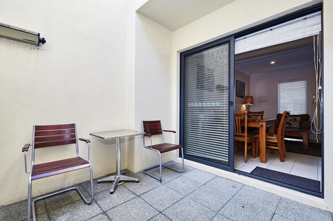 Fremantle Townhouse Unit 6 - Accommodation Redcliffe 2